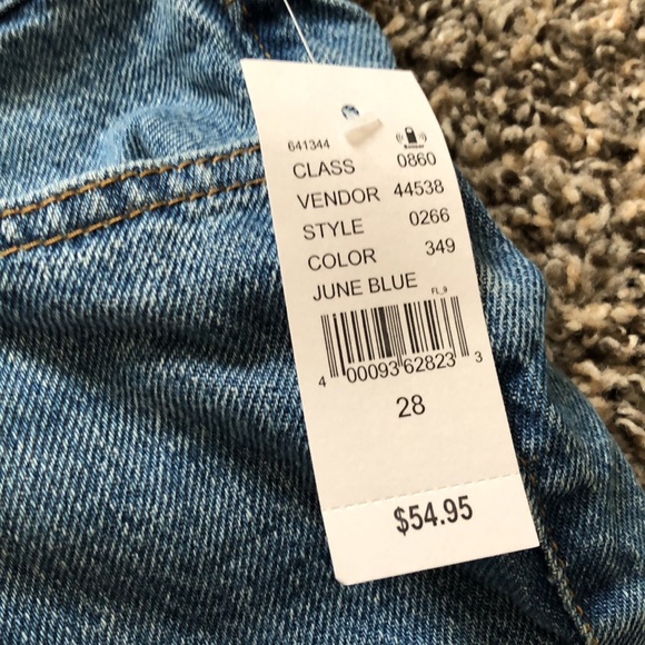 PacSun Mom Jeans - Size 28 - Picture 3 of 3